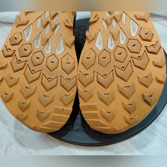 Altra Mens Lone Peak 7 Navy Light Blue Trail Running Shoes Gold Out Sole SIZE 11 - Picture 8 of 13